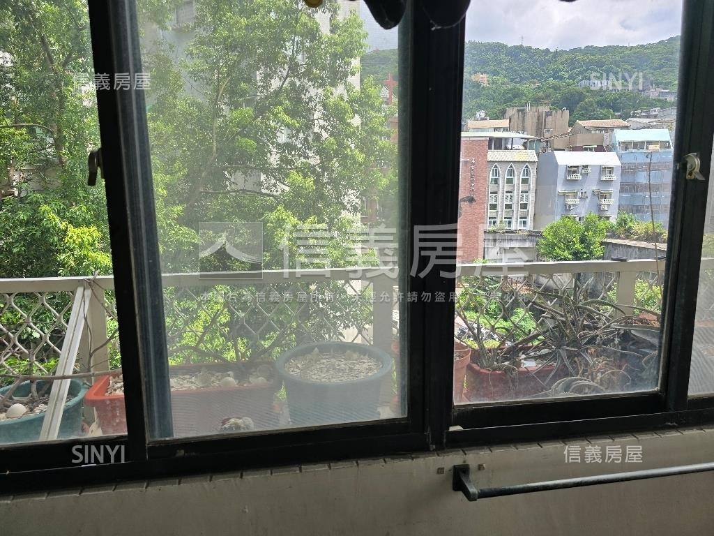 中銀山莊景觀戶房屋室內格局與周邊環境