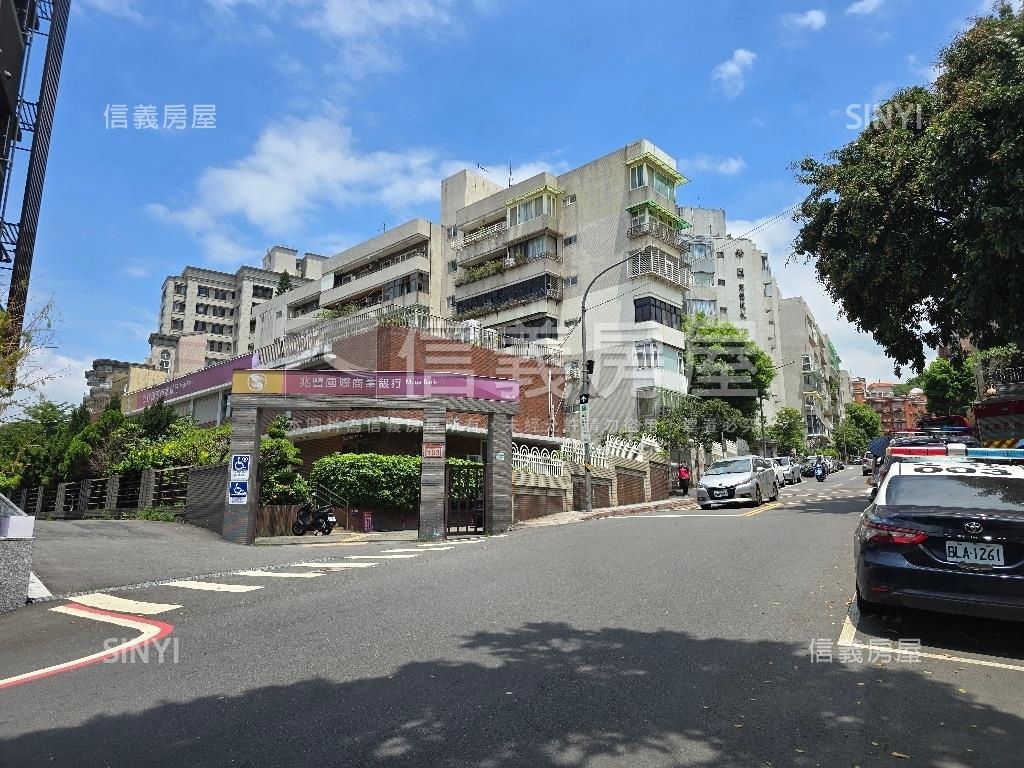 中銀山莊景觀戶房屋室內格局與周邊環境
