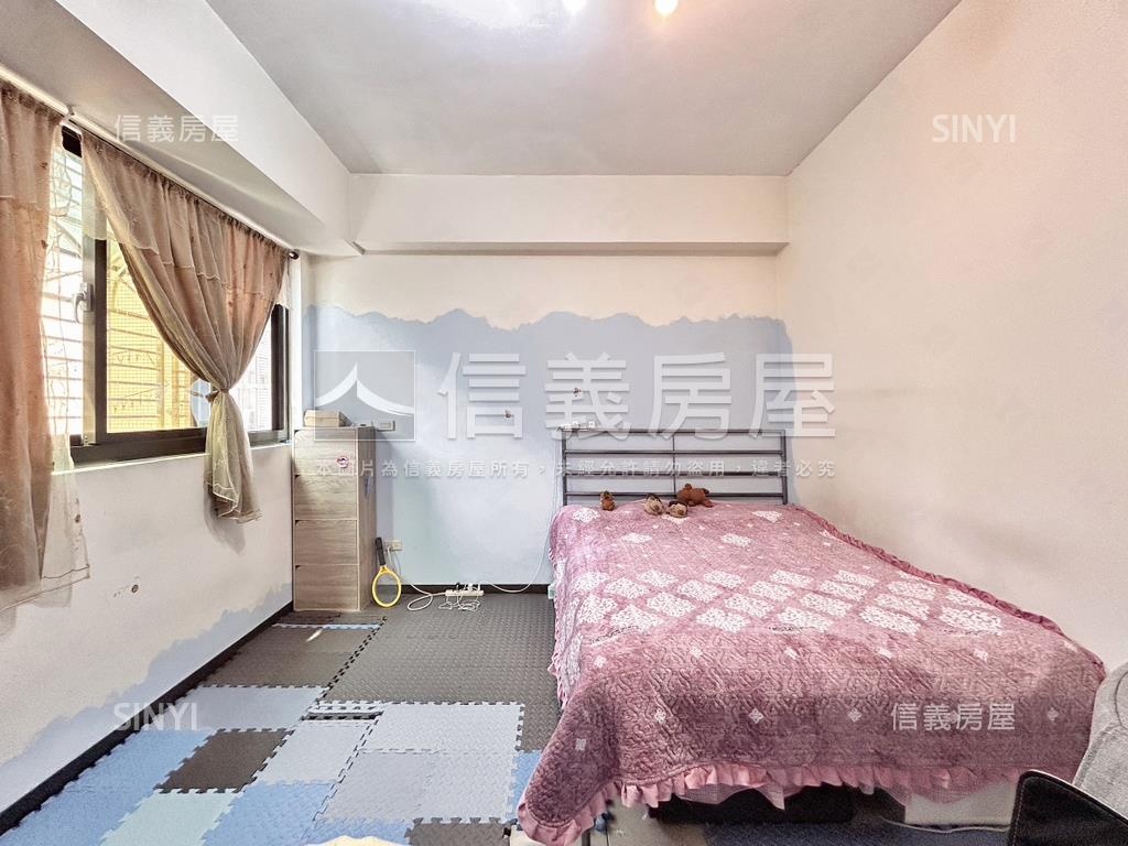 近同榮國小明亮四房車位房屋室內格局與周邊環境