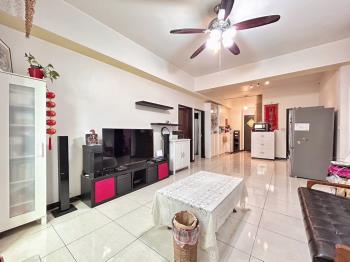 近同榮國小明亮四房車位