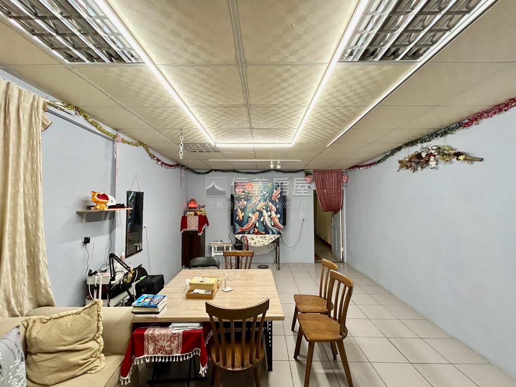 新埔義民路臨路透天房屋室內格局與周邊環境