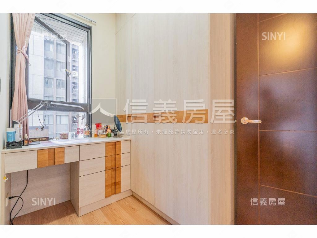 稀有湛高峰大三房房屋室內格局與周邊環境