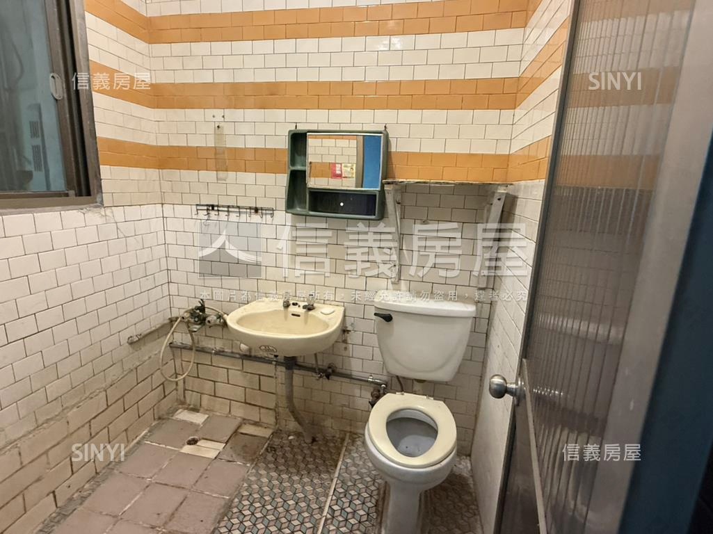 奇岩公寓２樓稀有釋出房屋室內格局與周邊環境