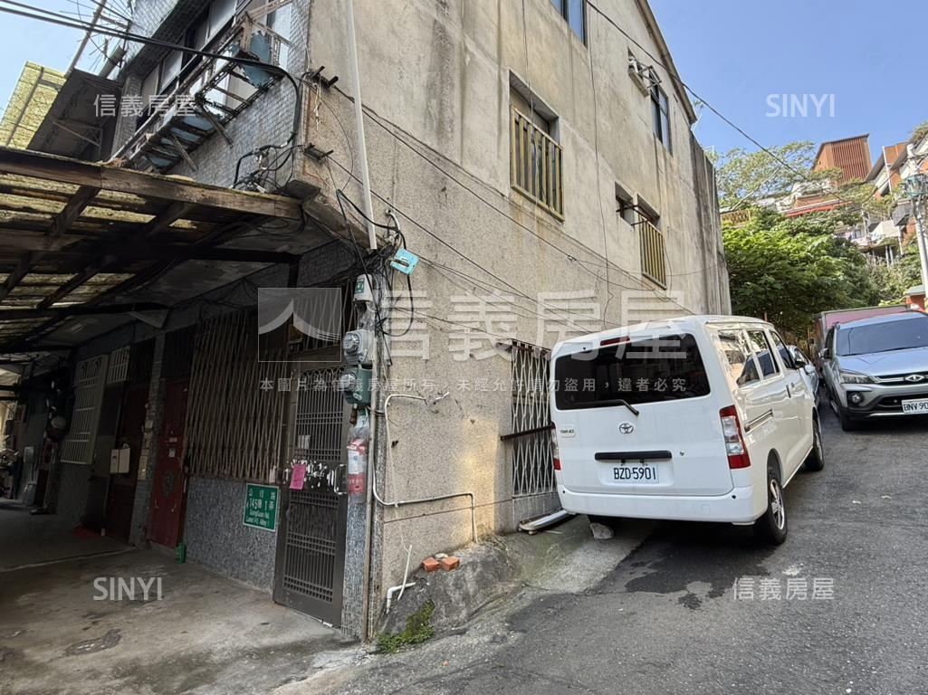 奇岩公寓２樓稀有釋出房屋室內格局與周邊環境