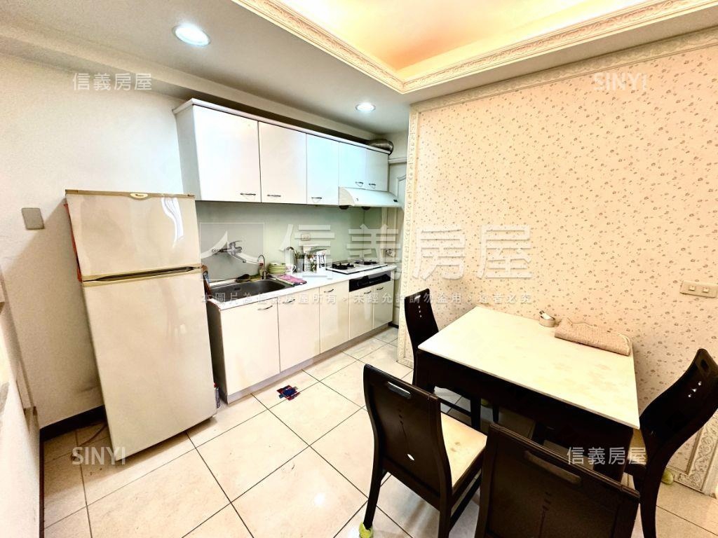 近文華高中低總價三房房屋室內格局與周邊環境