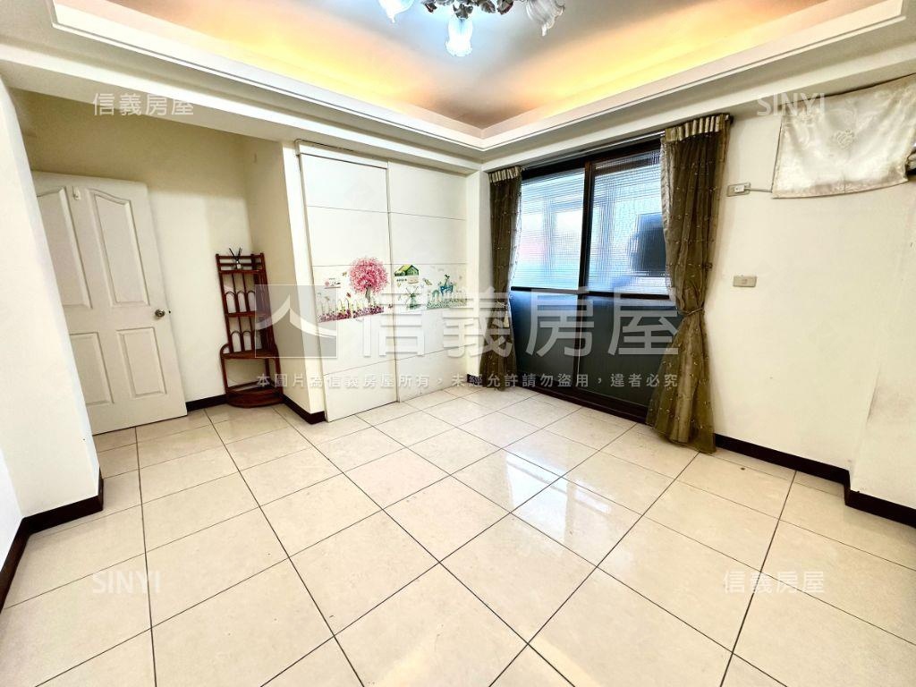 近文華高中低總價三房房屋室內格局與周邊環境