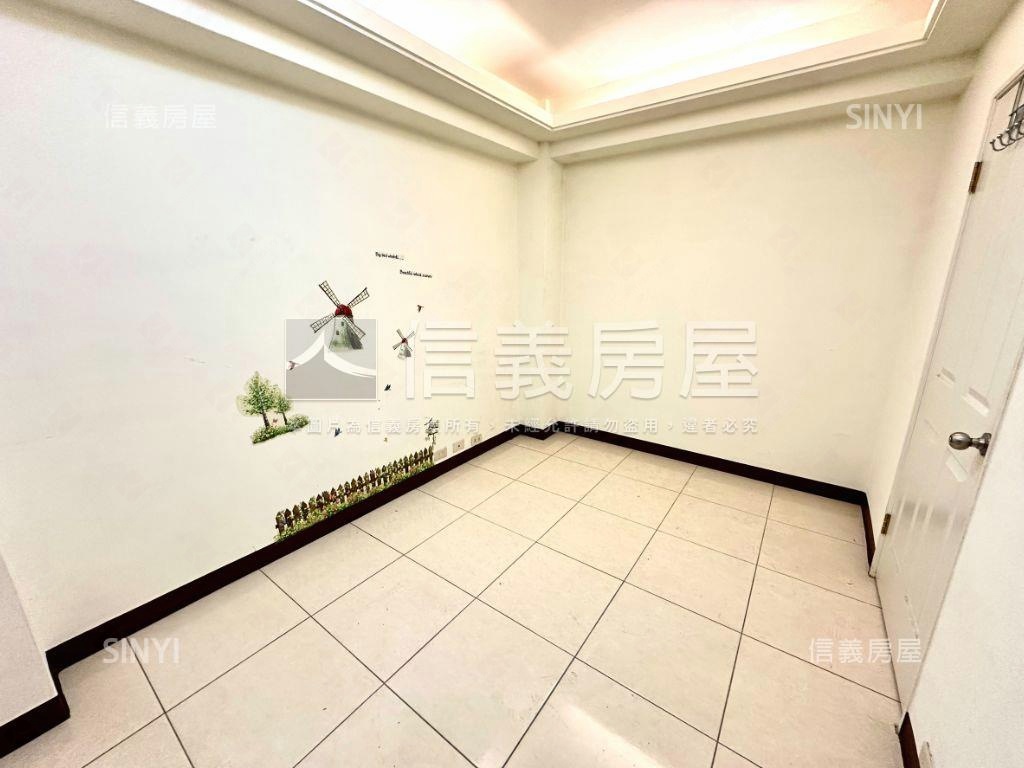 近文華高中低總價三房房屋室內格局與周邊環境