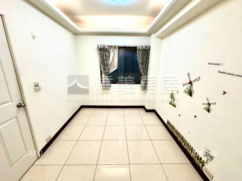 近文華高中低總價三房房屋室內格局與周邊環境