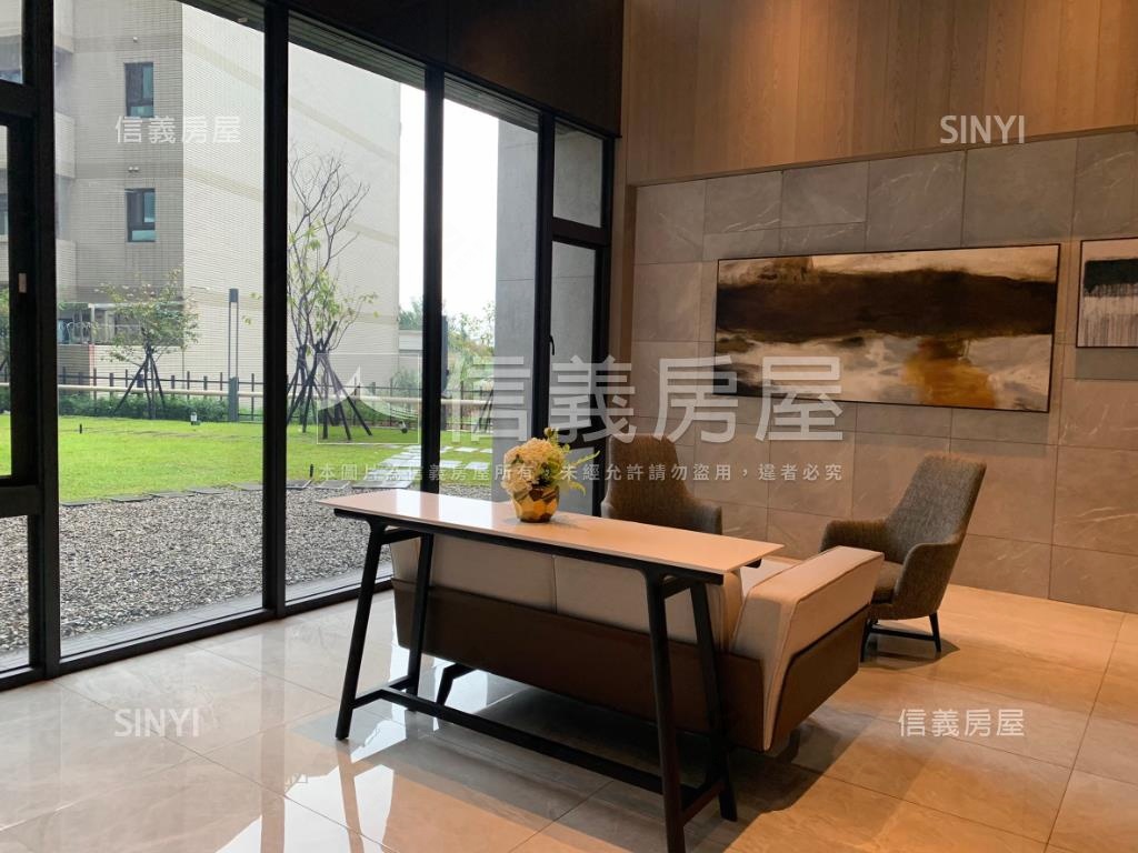 專任｜高樓層三房雙車位房屋室內格局與周邊環境