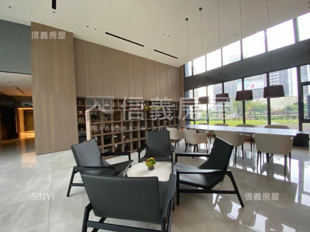 專任｜高樓層三房雙車位房屋室內格局與周邊環境