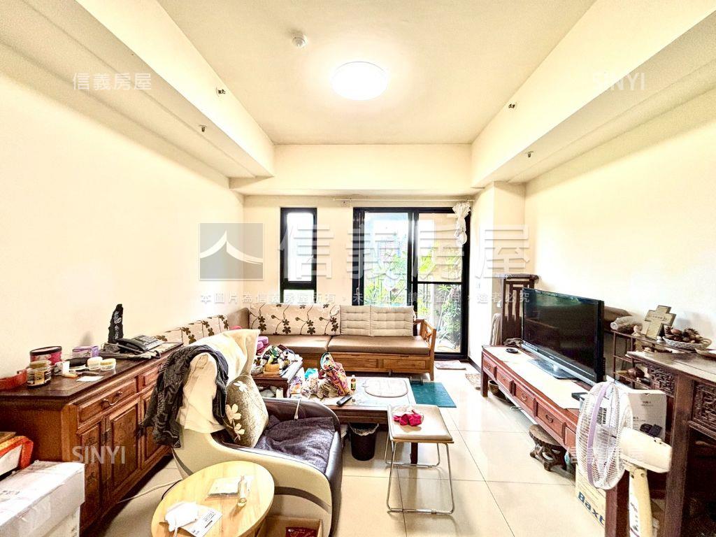 名軒面保護區露臺四房車位房屋室內格局與周邊環境