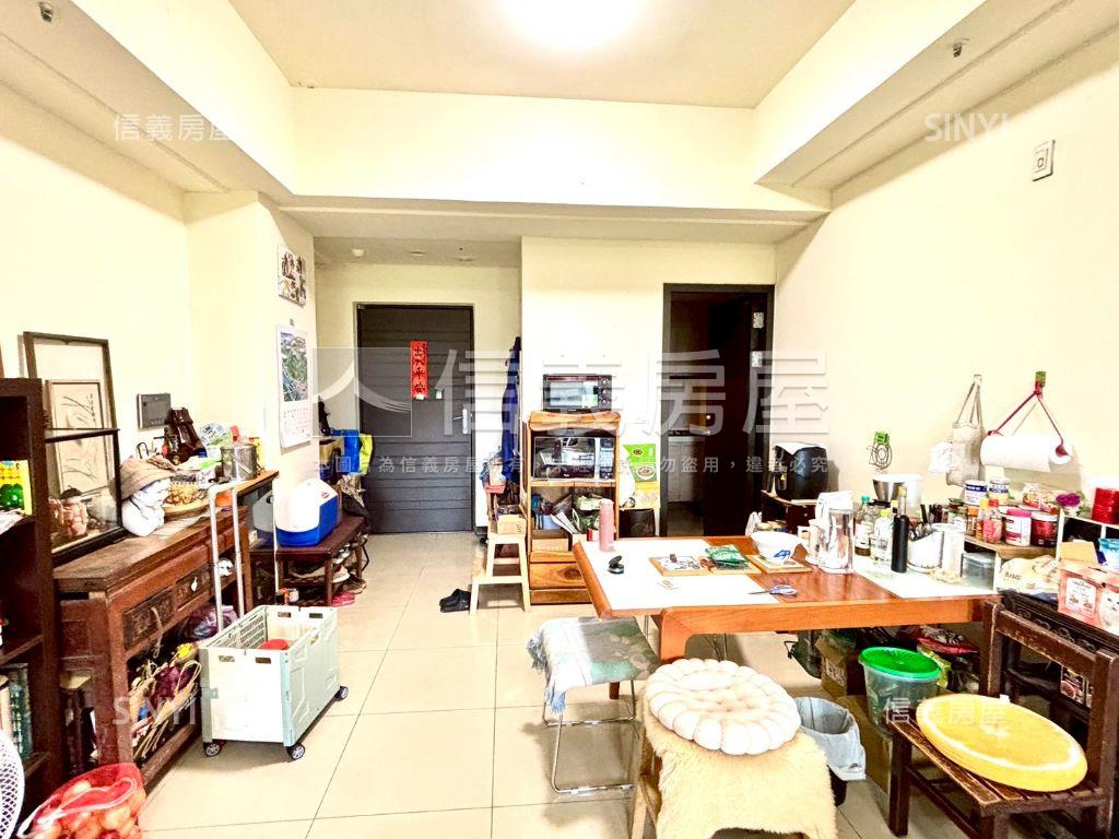 名軒面保護區露臺四房車位房屋室內格局與周邊環境