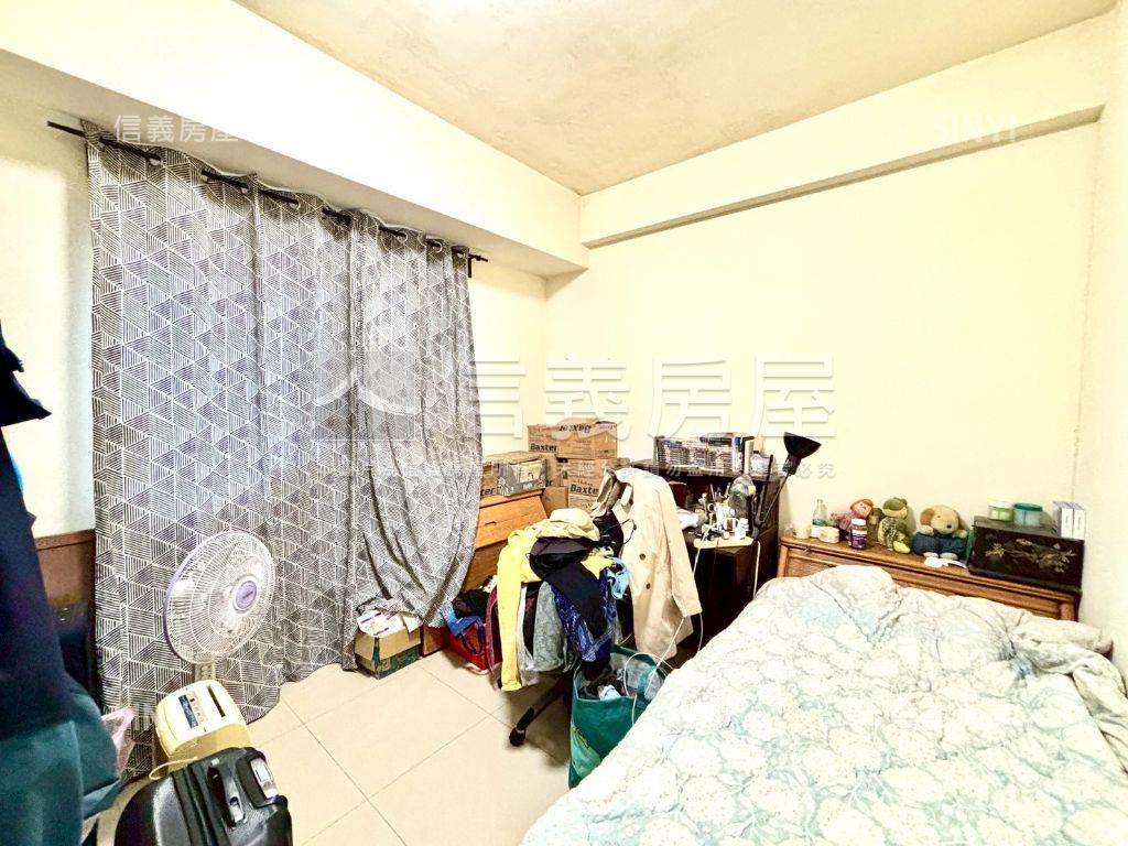 名軒面保護區露臺四房車位房屋室內格局與周邊環境