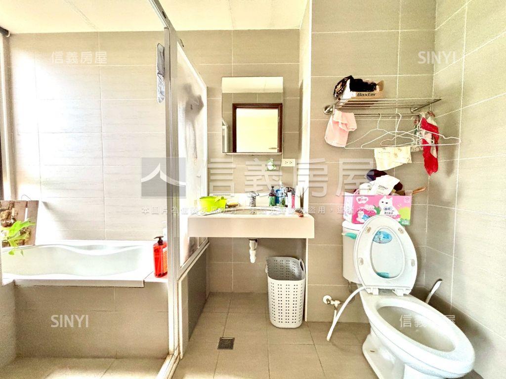 名軒面保護區露臺四房車位房屋室內格局與周邊環境