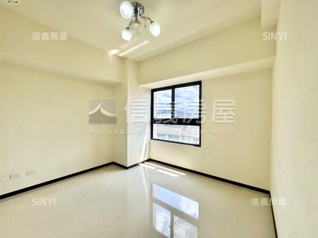 開放看屋！超大空間附平車房屋室內格局與周邊環境