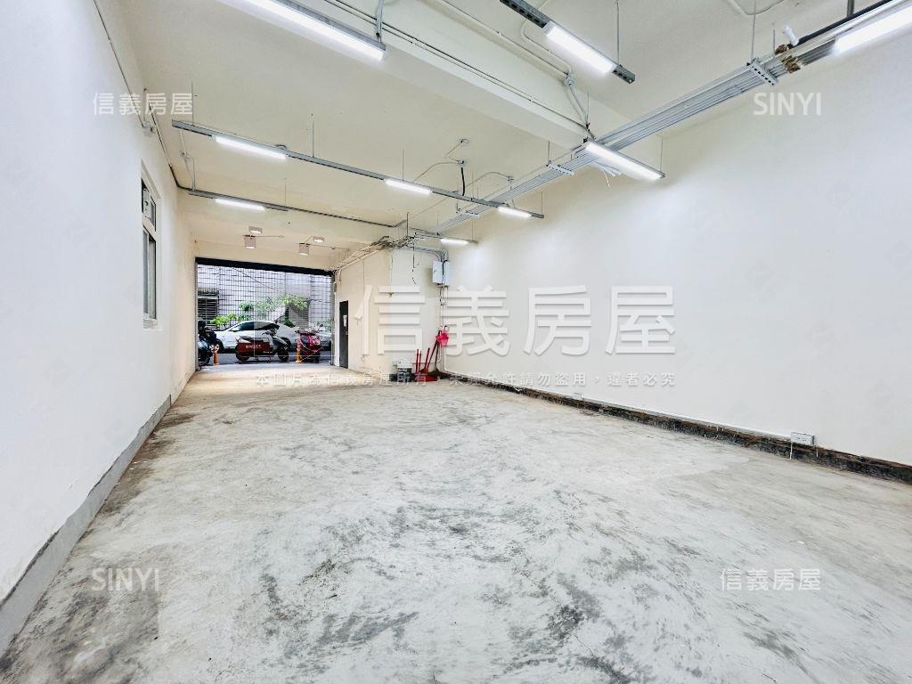 民族邊間★一樓瑰麗臻品房屋室內格局與周邊環境