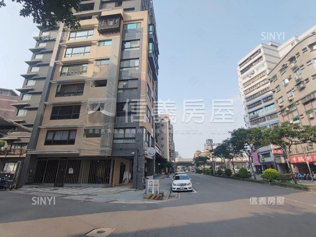 電梯大兩房。屋齡約９年房屋室內格局與周邊環境