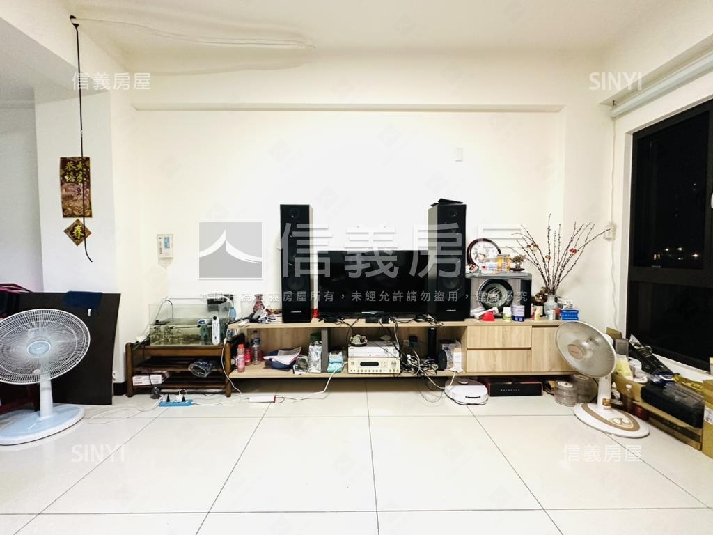 重劃區近未來Ｇ０１店墅房屋室內格局與周邊環境