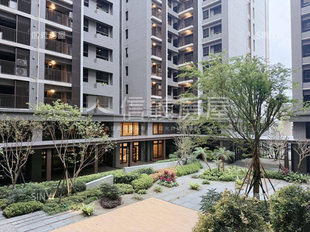 嶄新未住三房平面車位房屋室內格局與周邊環境