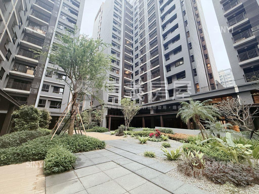 嶄新未住三房平面車位房屋室內格局與周邊環境