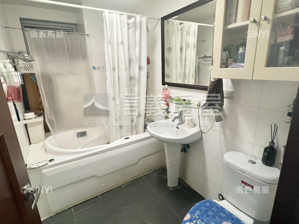 ★萬寶隆經典３房美宅房屋室內格局與周邊環境