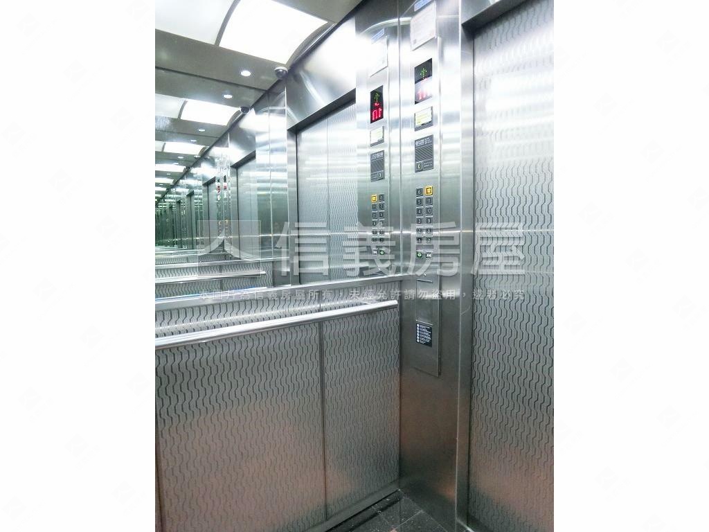 忠孝捷運商辦高樓層房屋室內格局與周邊環境