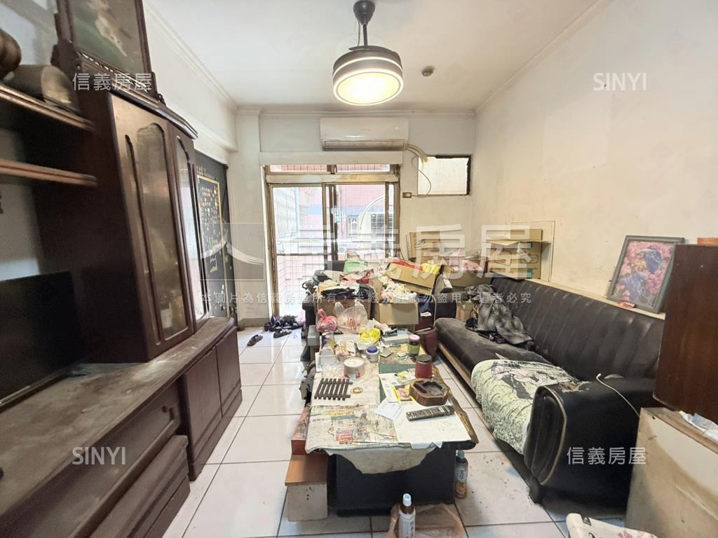 低公設電梯三房車位房屋室內格局與周邊環境