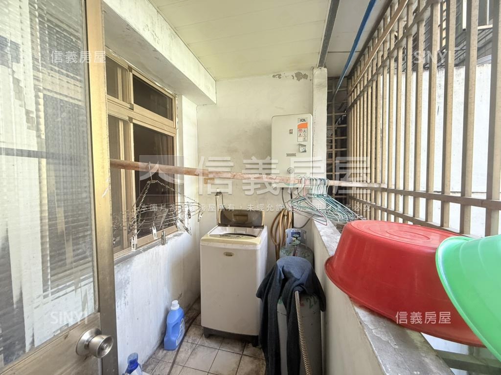 低公設電梯三房車位房屋室內格局與周邊環境