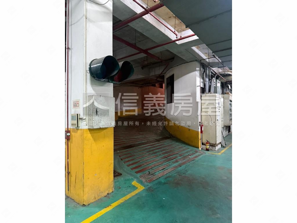 低公設電梯三房車位房屋室內格局與周邊環境
