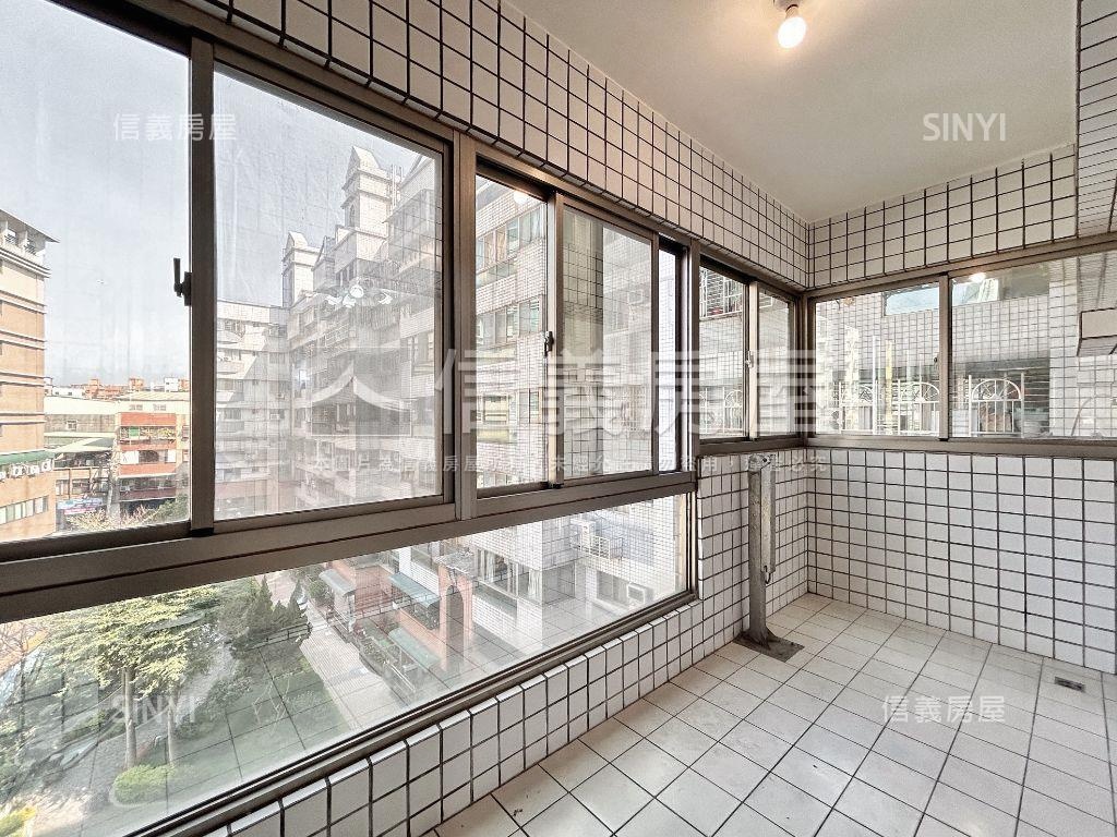 明志學府四房含車位房屋室內格局與周邊環境