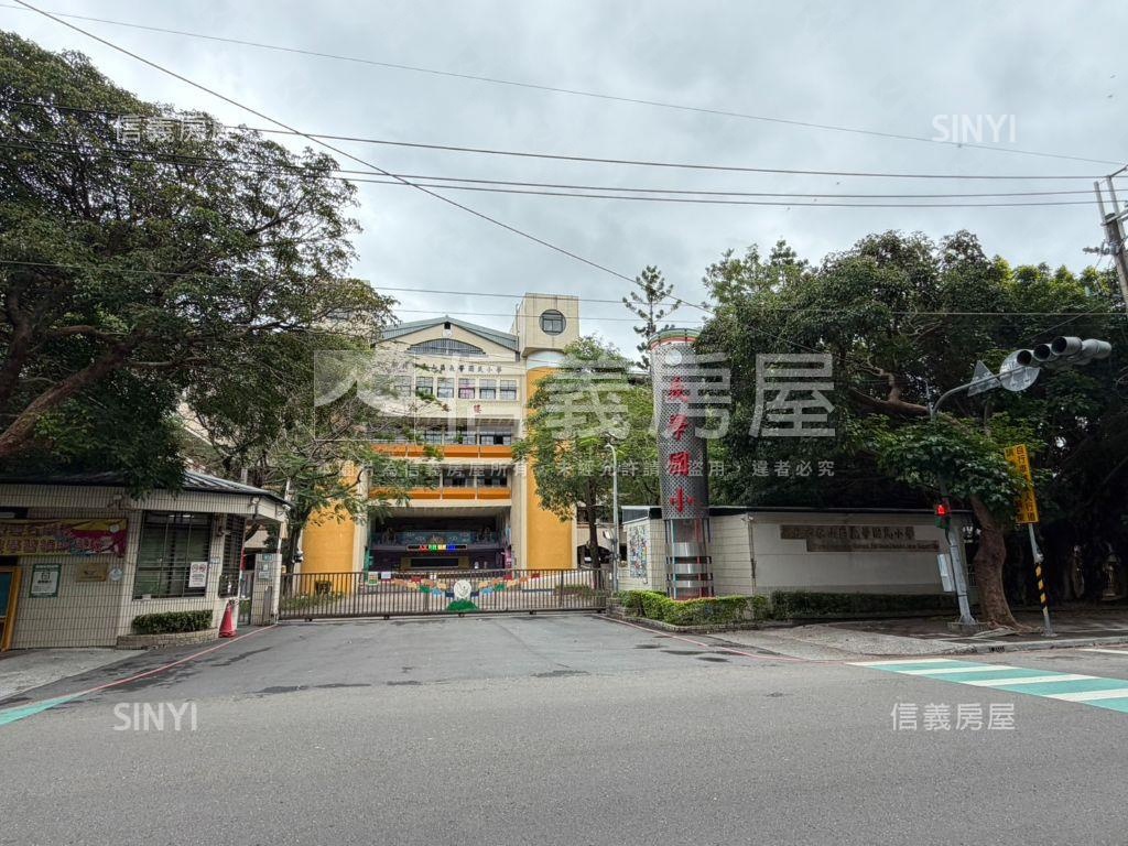 明志學府四房含車位房屋室內格局與周邊環境