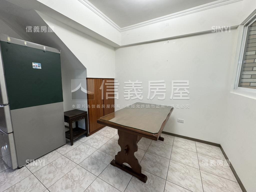 青埔旁透天別墅｜萬能別莊房屋室內格局與周邊環境