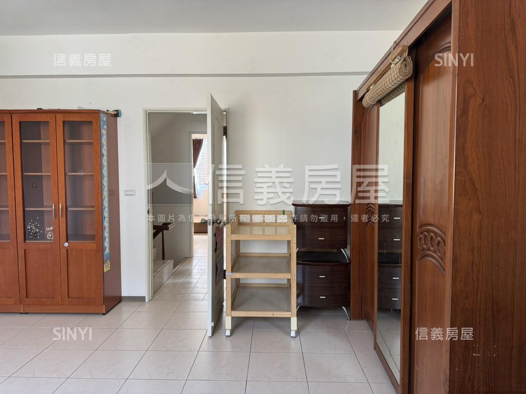 青埔旁透天別墅｜萬能別莊房屋室內格局與周邊環境