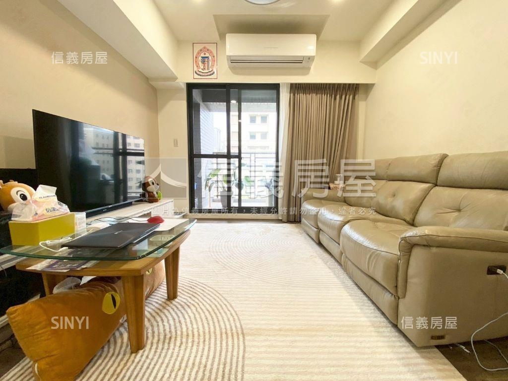 十月蜂收溫馨三房房屋室內格局與周邊環境