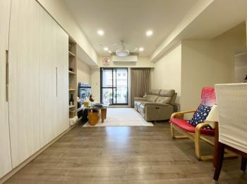 美！十月蜂收精裝三房車位