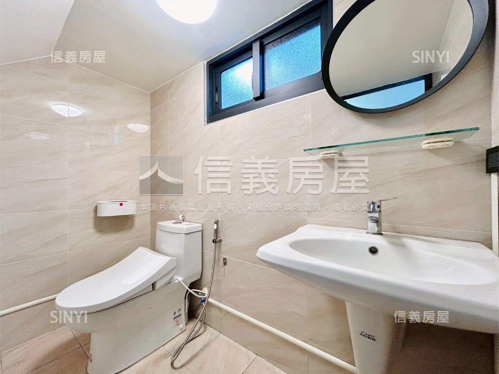 近拾肆期靜謐透天房屋室內格局與周邊環境