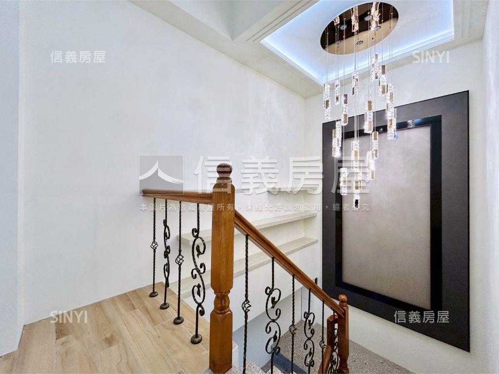 近拾肆期靜謐透天房屋室內格局與周邊環境