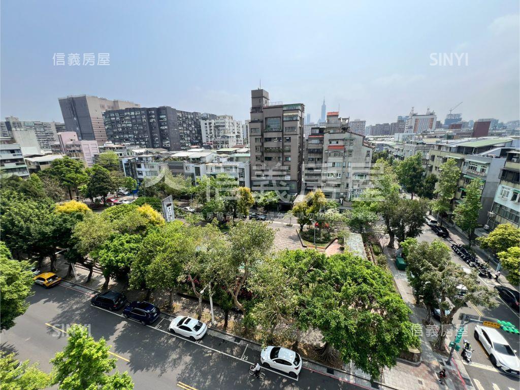 中泰華廈朝南面公園房屋室內格局與周邊環境