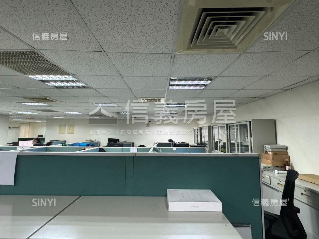 近世貿捷運辦公房屋室內格局與周邊環境