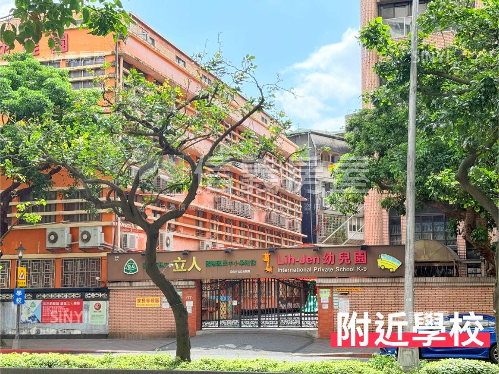 東帝士極景空中花園樓中樓房屋室內格局與周邊環境