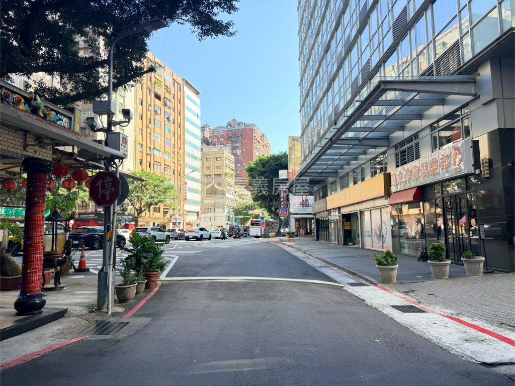 主推！光復南路機械車位房屋室內格局與周邊環境