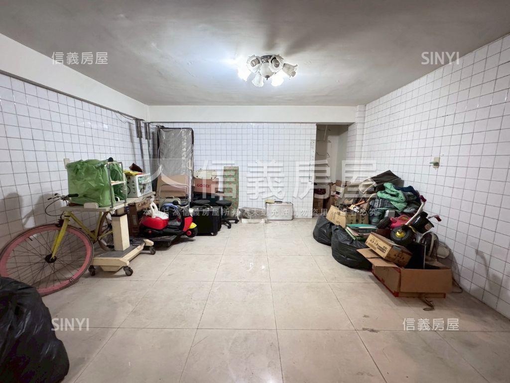 南區三邊採光傳統格局透天房屋室內格局與周邊環境