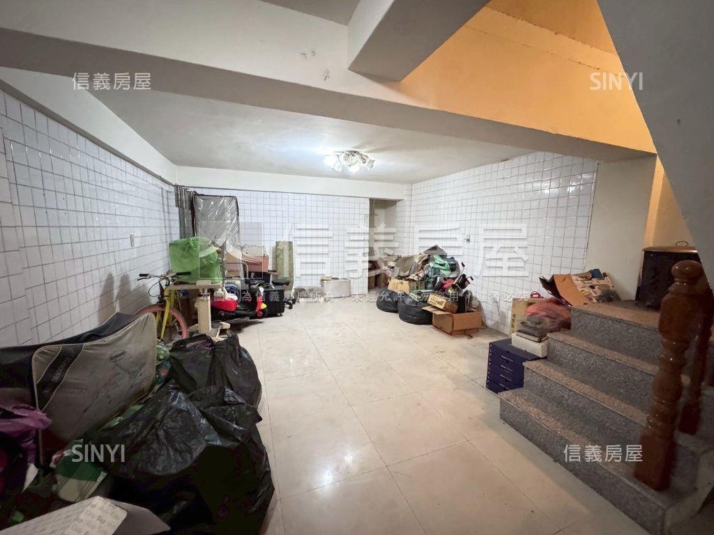 南區三邊採光傳統格局透天房屋室內格局與周邊環境