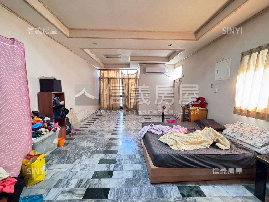 南區三邊採光傳統格局透天房屋室內格局與周邊環境