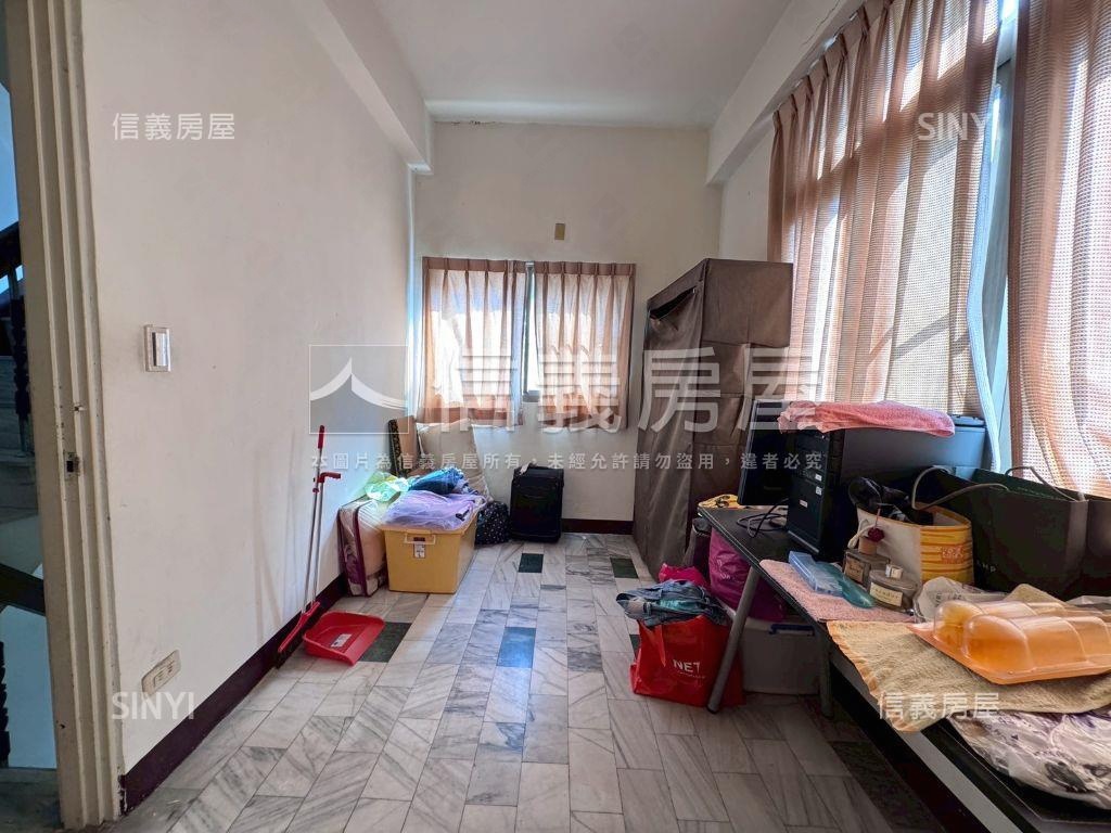 南區三邊採光傳統格局透天房屋室內格局與周邊環境