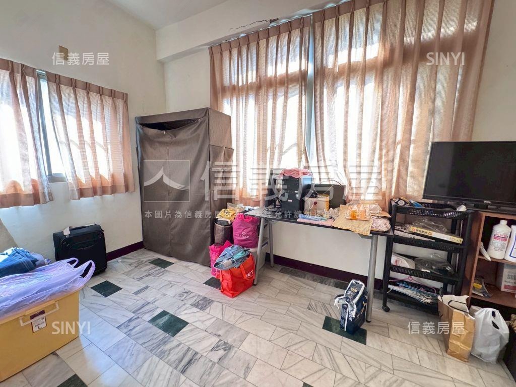 南區三邊採光傳統格局透天房屋室內格局與周邊環境