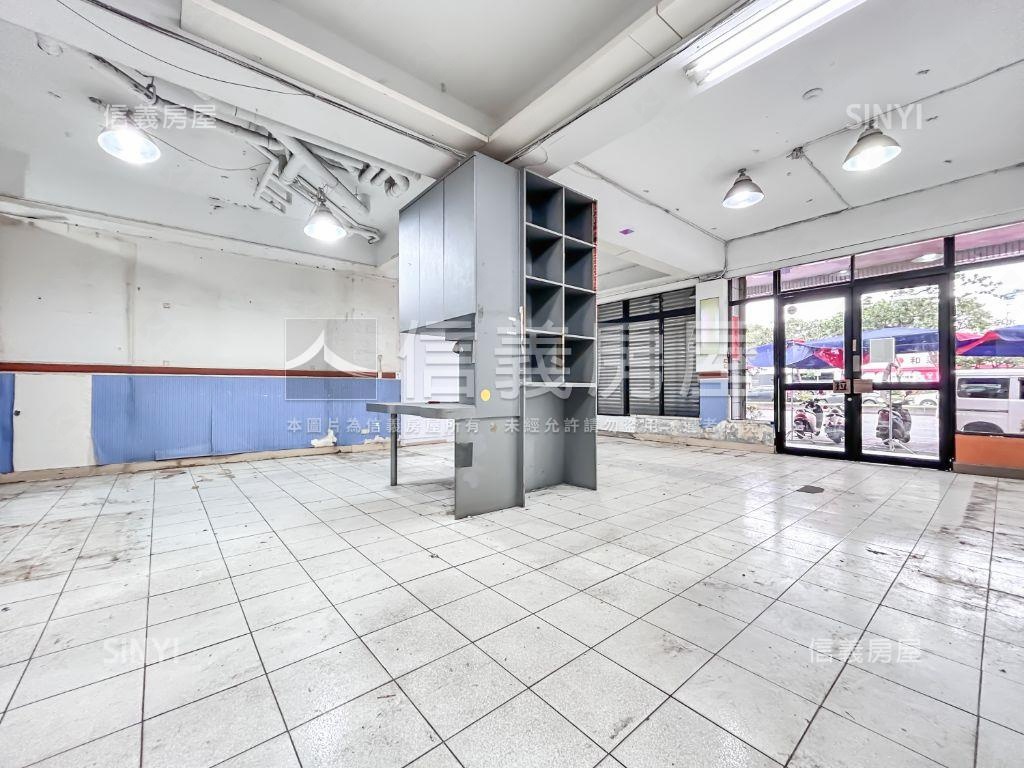 忠孝東路大面寬稀有店面房屋室內格局與周邊環境