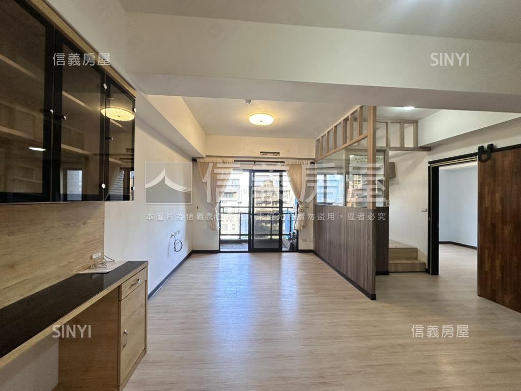 八擴優良社區稀有２＋１房房屋室內格局與周邊環境