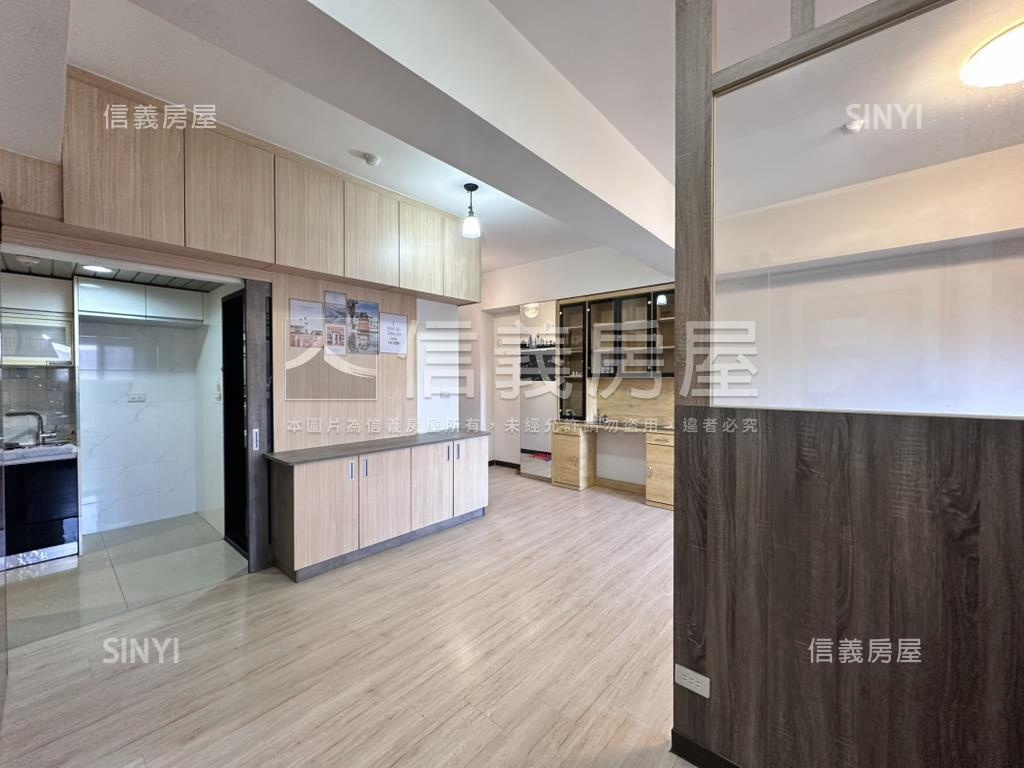 八擴優良社區稀有２＋１房房屋室內格局與周邊環境