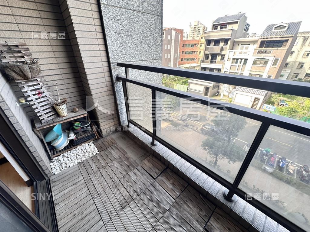 八擴優良社區稀有２＋１房房屋室內格局與周邊環境